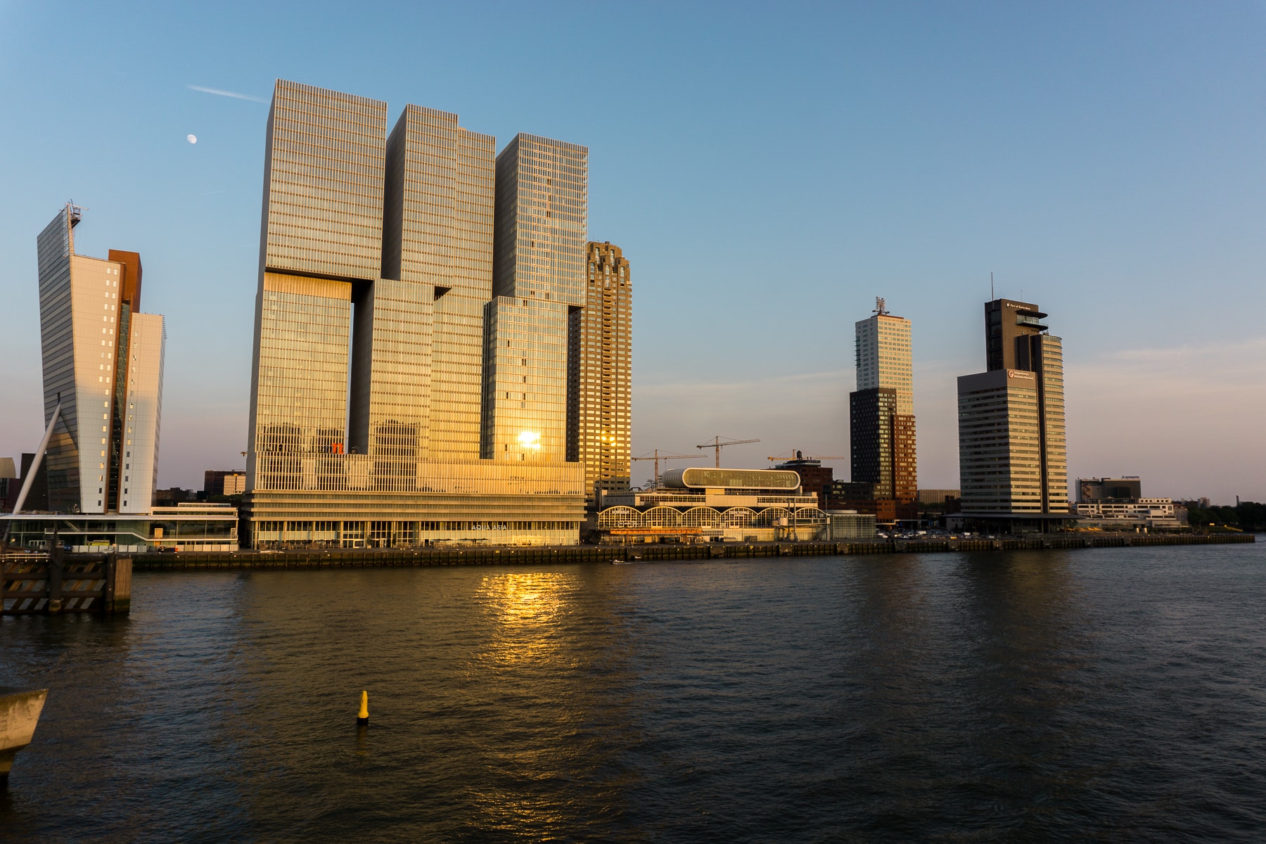 nhow-rotterdam-gebouw