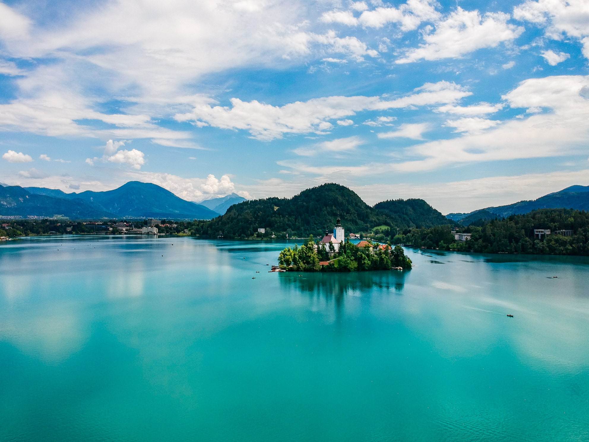 droneshot-meer-van-bled
