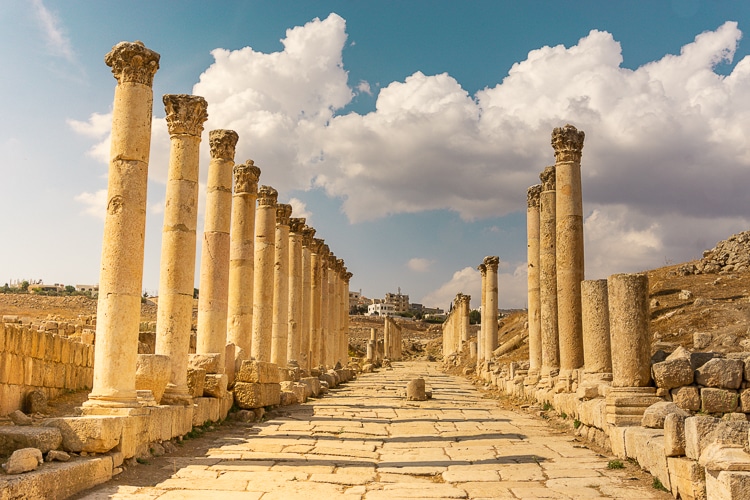 cardo-maximus-jerash