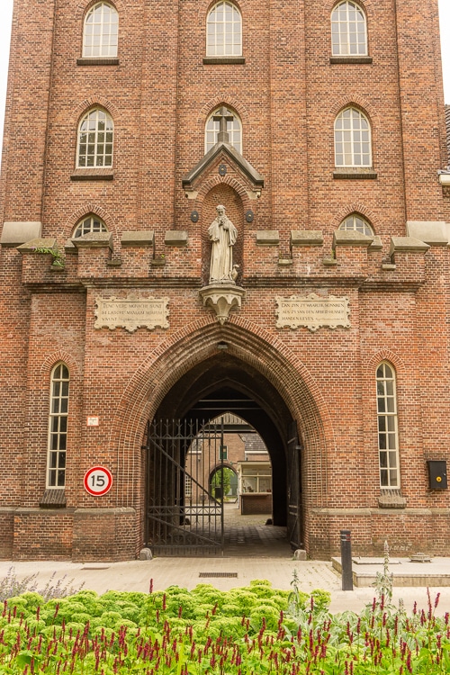 Tilburg-trappistenklooster-1