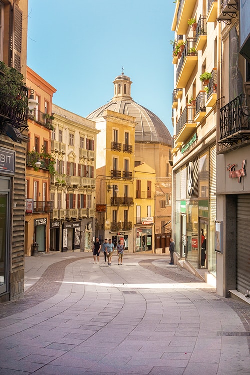 Straat in het centrum van Cagliari