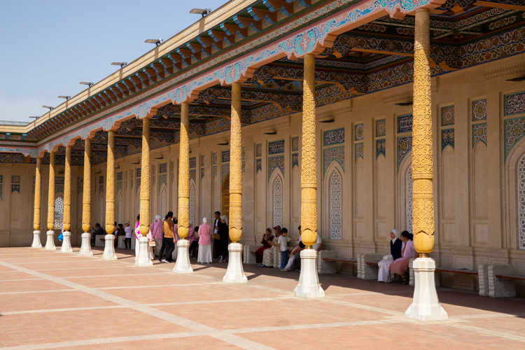 Het mausoleum van Islam Karimov